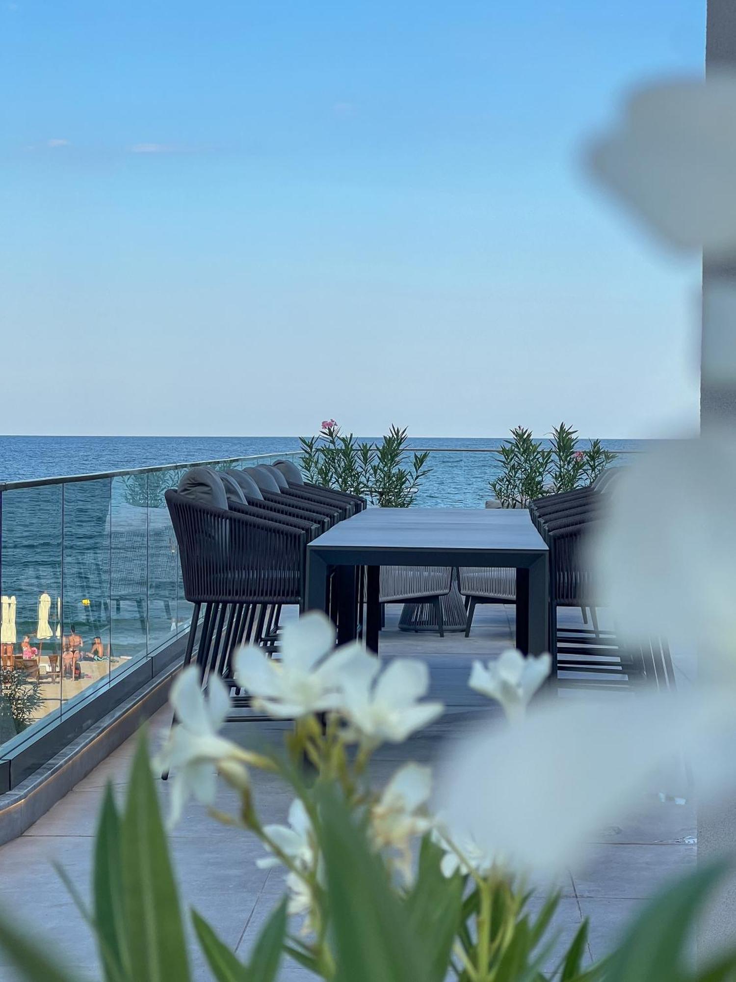 Grifid Noa Hotel Golden Sands Exterior photo